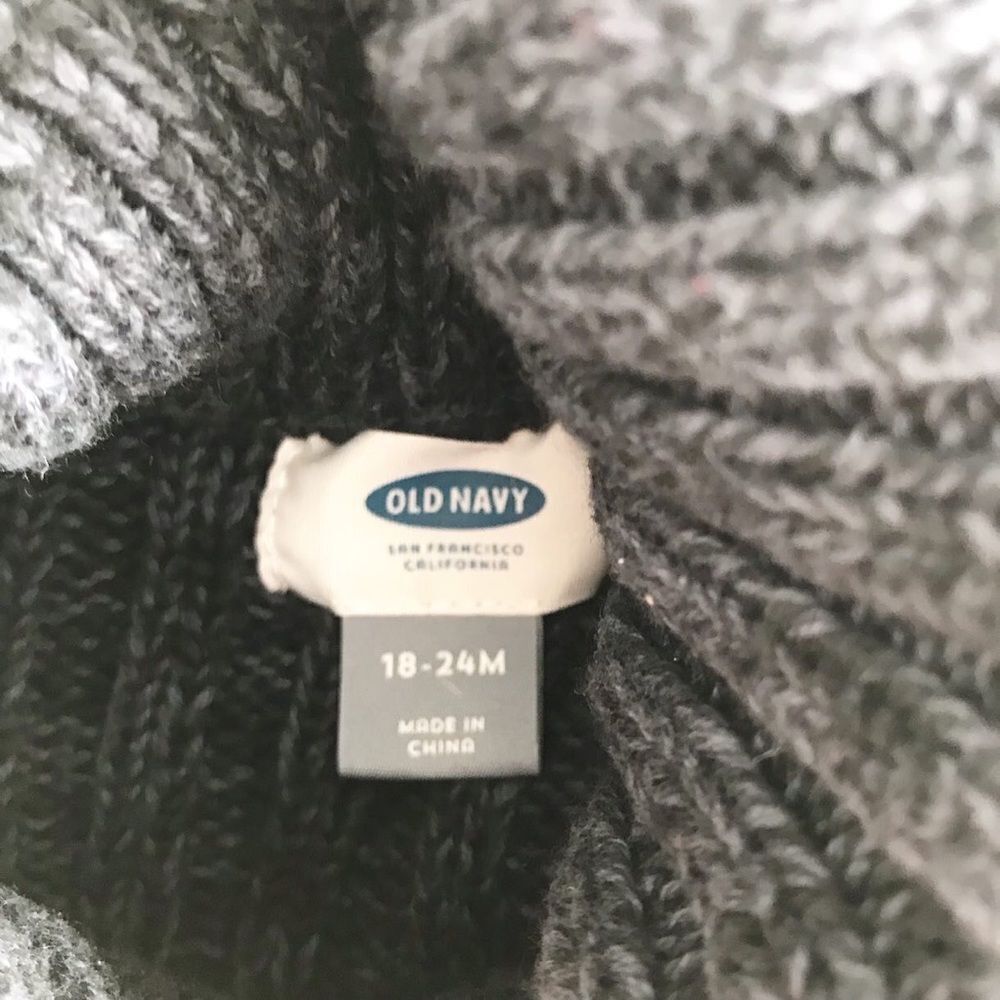 Old Navy gray cable knit cowl neck sweater EUC 18-24 months - Picture 4 of 5